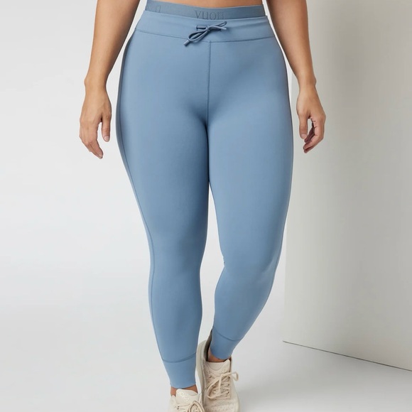NWT vuori evelate daily legging small in cloud - Picture 1 of 4